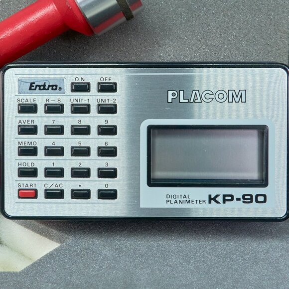 Ordro Placom KP-90 Roller-Type Digital Planimeter, CASE & AC Cord, Made in Japan - Picture 6 of 7